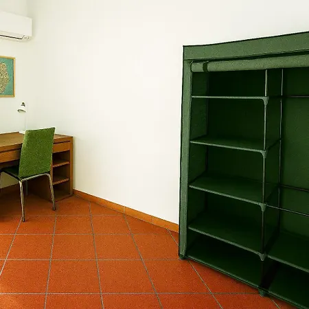 Camera Con Bagno, E Condivise Cucina E Terrazza Al Teatro Massimo *