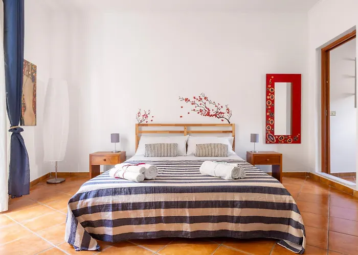 Lejlighed Con Bagno Cucina E Terrazza Al Vicoletto Al Massimo *